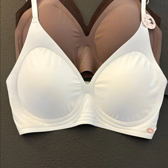 NWT 3-Pk Danskin Gel Bonded Wireless Lounge Bras - Sz. M